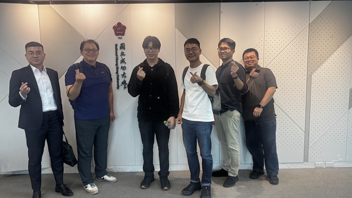 由鳳凰新創平台導師 林紀甫(左二) 打造的CXO Forum 於6月6日在台北成大校友會館正式啟動圖片